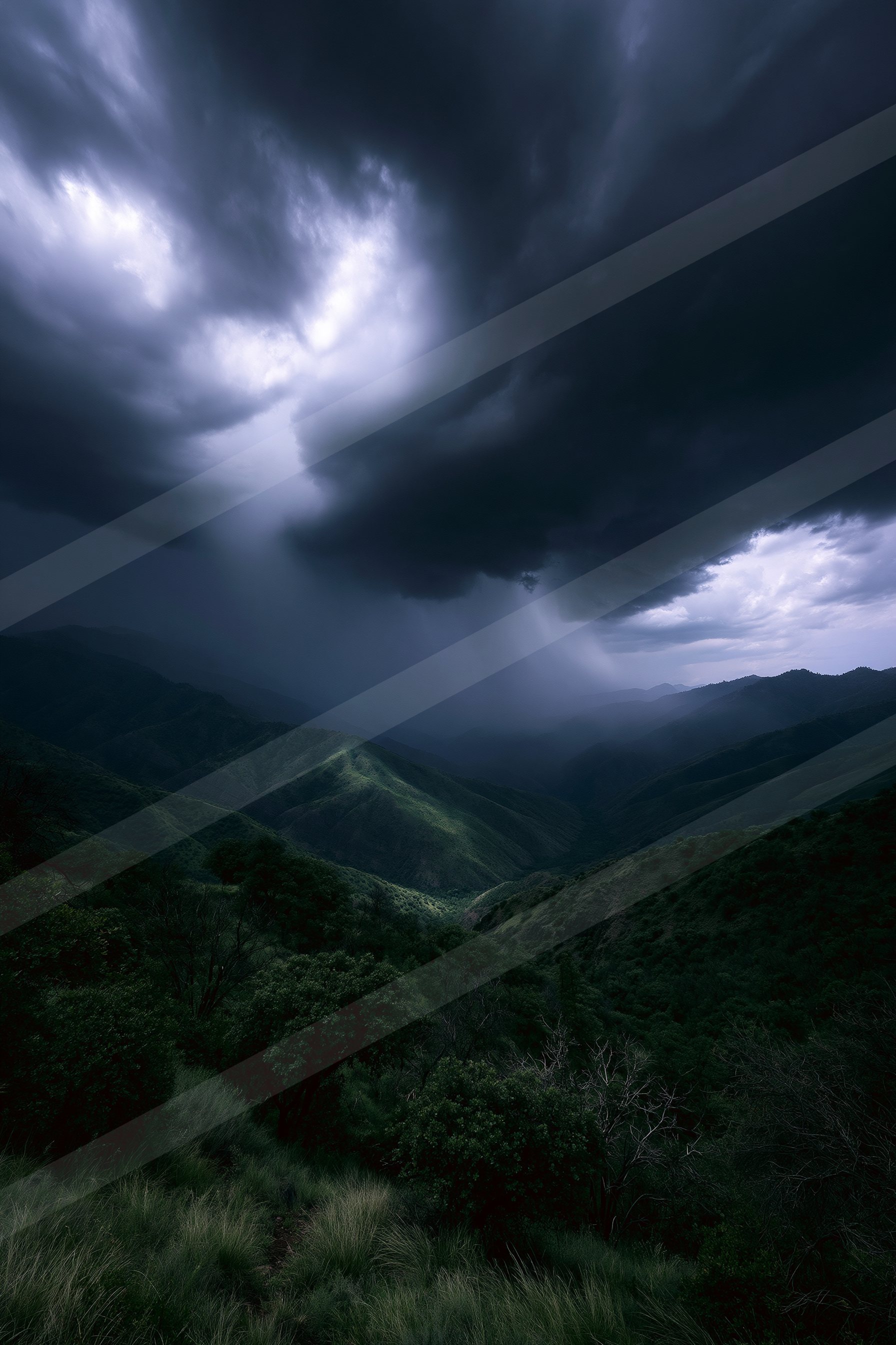 A moody sky scene of a storm.