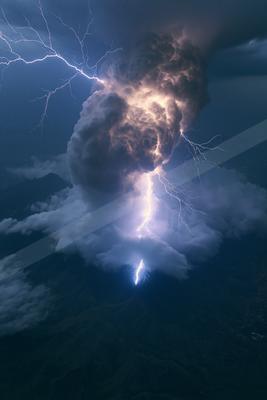 A dramatic sky scene of storm.