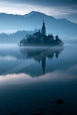 A serene water scene of lake.